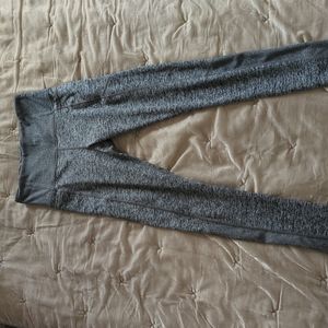 Athleta Black/white Exhale Heel Tight